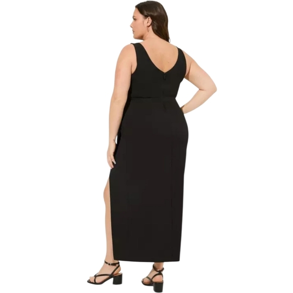 Torrid Black V-neck and Back Long Evening Gown Size 20 - Picture 2 of 5